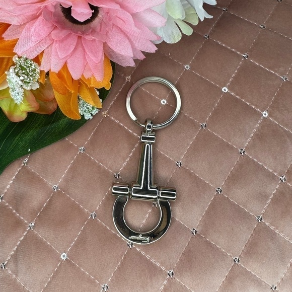 AUTHENTIC SALVATORE FERRAGAMO GANCINI SILVER TONE KEY RING KEY CHAIN - Picture 4 of 5